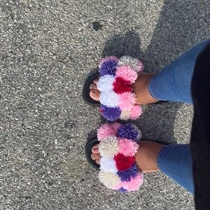 PomPom Slides